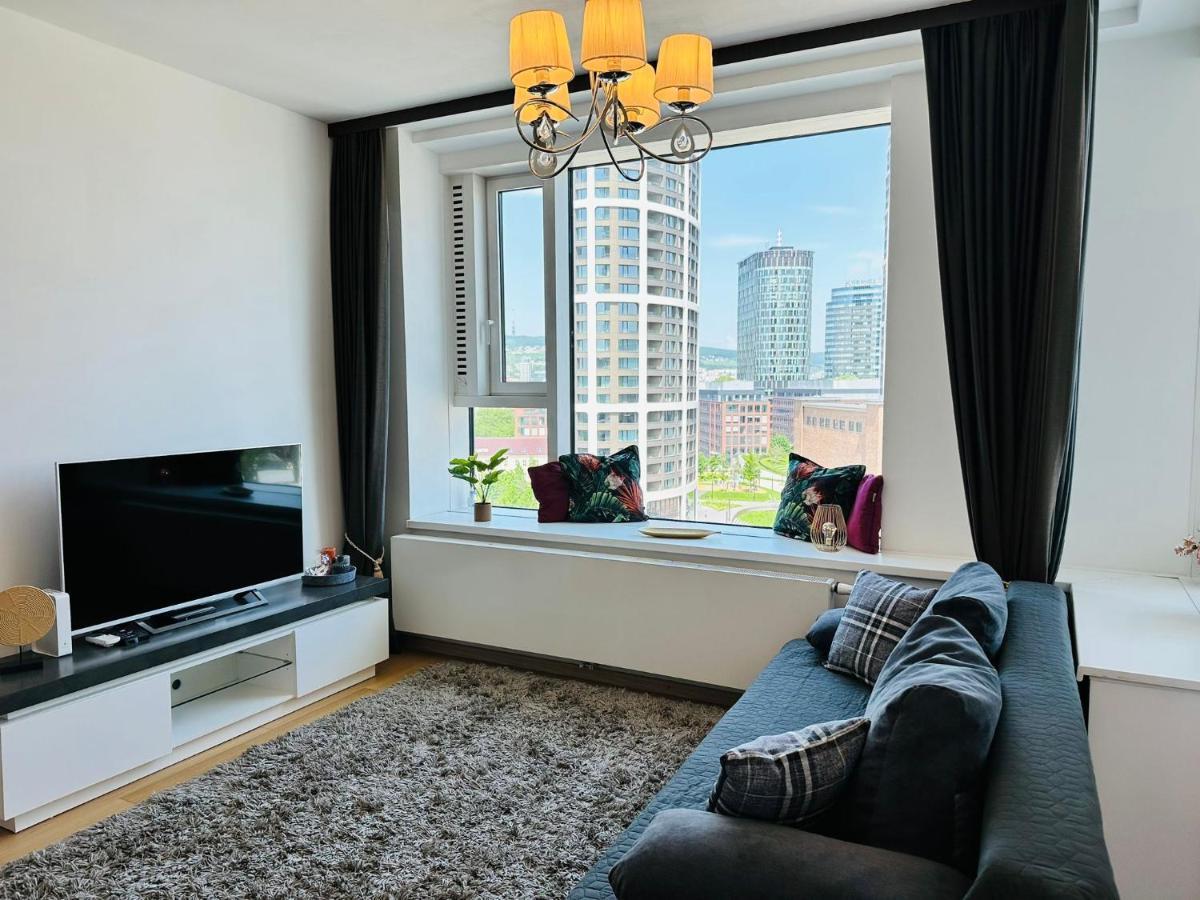 Apartments09 In New Building With Free Parking Panorama City - Amazing View Close To Old Town Pressburg Exterior foto