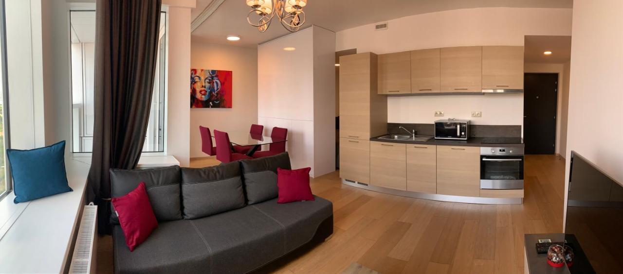 Apartments09 In New Building With Free Parking Panorama City - Amazing View Close To Old Town Pressburg Exterior foto